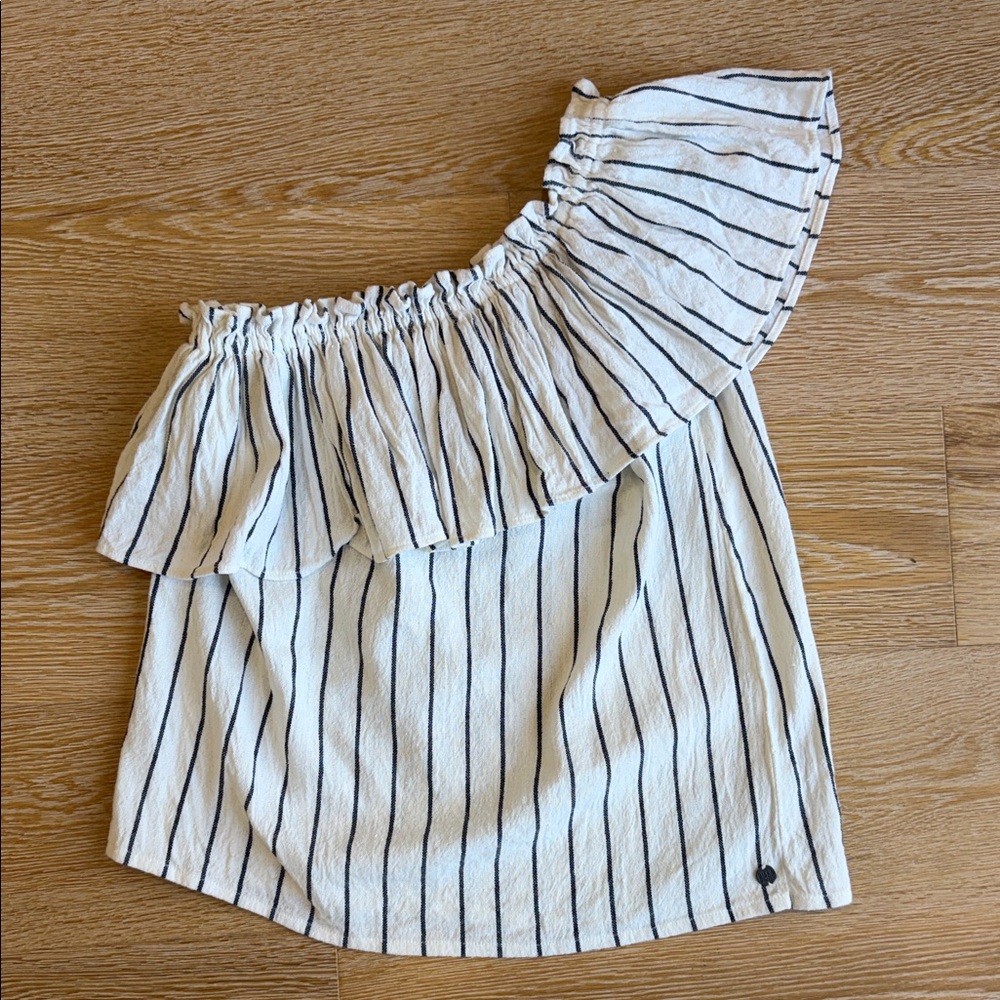 Billabong Off-one-shoulder blouse